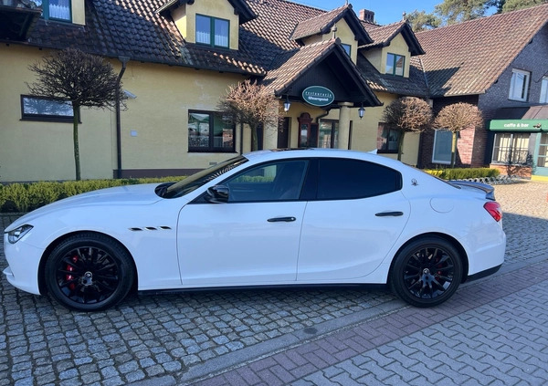 Maserati Ghibli cena 119900 przebieg: 88500, rok produkcji 2015 z Krotoszyn małe 211